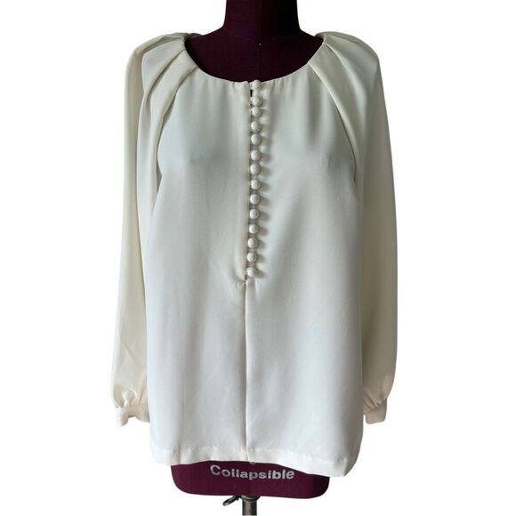 NEW Banana Republic Covered Button Blouse size M Snow Day White - Picture 2 of 11